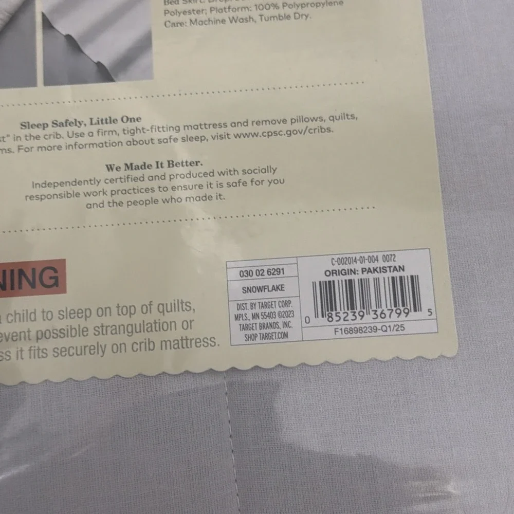 Cloud Island 4 Piece Crib Set Comforter Sheet Blanket Crib Skirt  Snowflake